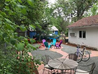 Beautiful Bungalow Next to CSU, Free Cruiser Bikes - Fort Collins - 0