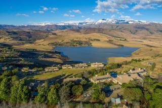 Cayley Mountain Resort - Champagne Valley - 8
