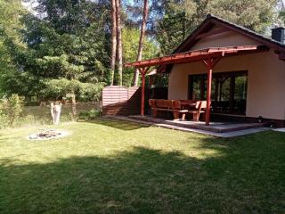 Urokliwy Domek nad Brzegiem Jeziora - Lubiatów - 9