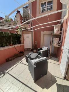 MAISON 100 M2, Terrasse 25 m2, Clim, 3 chbs avec tv, parking - Pierrelatte - 2
