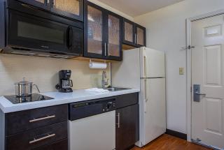 Candlewood Suites Louisville Airport by IHG - Louisville - 7