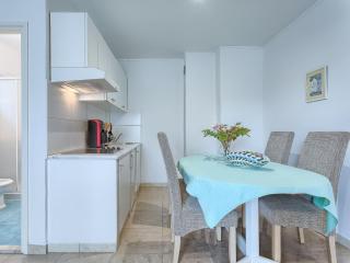 Apartment Nika-12 by Interhome - 3