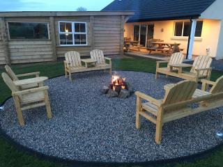 Sleeps 12 Hot Tub Sauna Cinema Pets Welcome - Enniskillen - 5