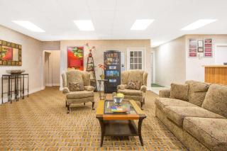 Days Inn by Wyndham Chester - Chester - 8