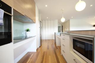 Kangaroo Bay Apartments - 8