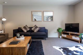 Lake Escape - Queenstown - 9