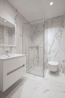 Hotel WOW - Budva - 8