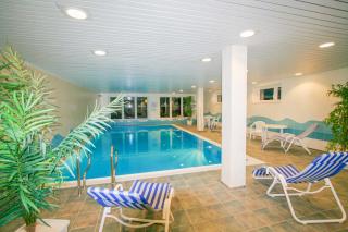 Seepark Burhave Reetdachhaus 1 - 9