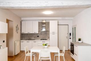 Feel at Home - NEL CUORE DI LOVERE - 7