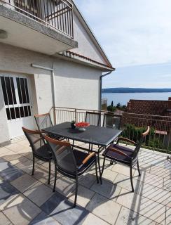 Seaview Apartment with Balcony and Terrace Barac - 2