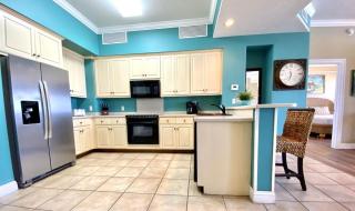 Wonderful Tropical Condo with Beach and Fitness Center Access - Unit 0102 - Panama City Beach - 2