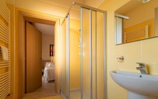 Hotel Mirandola - Mirandola - 3