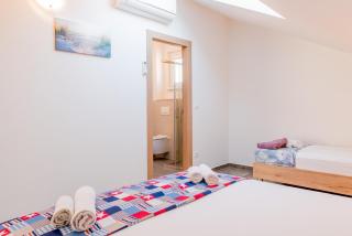 Apartments Žilić - Kastel Stari - 1