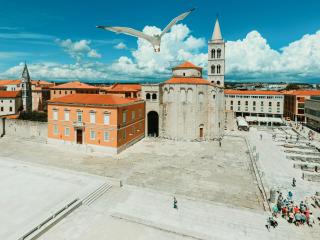 CAISA Classic Beachfront Apartment - Zadar - 9