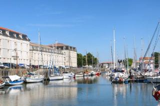 La Fayette 2*, Meublé tout confort avec vue sur le port - Rochefort - 0