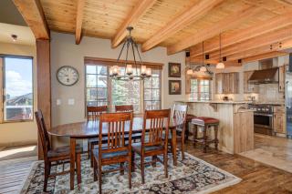 Alpine Meadows Chalet 2 Silver Star - Big Sky - 6