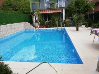 Lile Pestani Accommodation - Peštani - 8