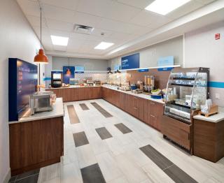 Holiday Inn Express - Red Deer North by IHG - 1