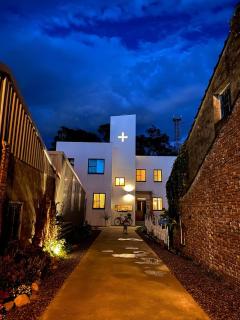 Tree House Café & Homestay - Tongluo - 4