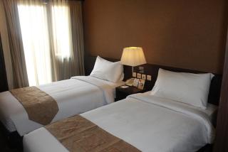 Metro Hotel Jababeka - 8