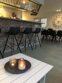 AU BORD DE LA FORET - 6