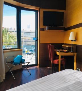 Best Western Hotel Mediterraneo - Castelldefels - 2