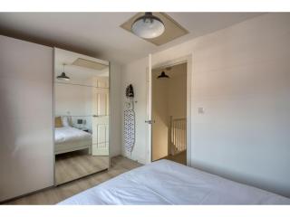 Peaceful terrace house with allocated parking bay - Pass the Keys - 8