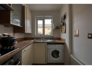 Peaceful terrace house with allocated parking bay - Pass the Keys - 5