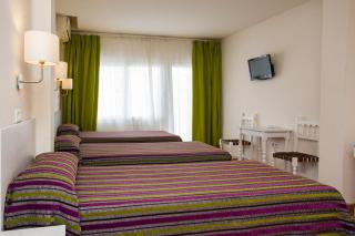 Hostal Sol y Miel - 3