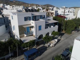 Galini Chora Tinou - Città di Tinos - 3