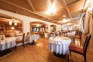 Hotel Dolomiti - La Villa - 5
