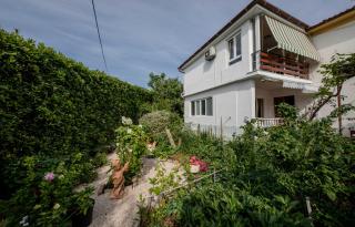Apartments Debelić - 8