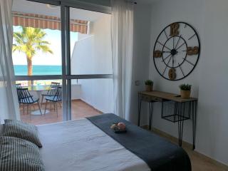 Lujoso estudio frontal al mar - Torremolinos - 7