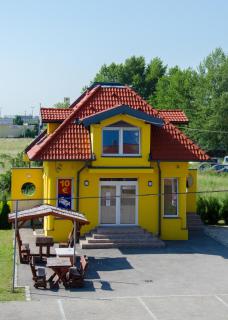Hotel Rózsa Csárda Bungalow & Caravan Park - Hegyeshalom - 9
