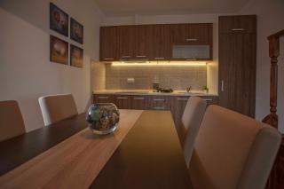 B&D Private Spa Bath Apartment - 3