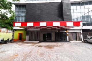 Glamour Hotel and Spa - Medan - 3