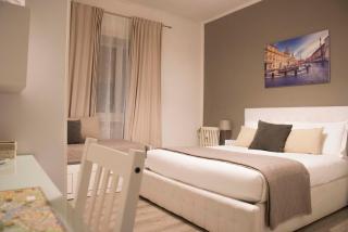 Le Piazze Di Roma - Rome - 6