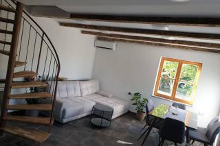 Secluded cottage in an orchard, island Pasman - Mrljane - 0
