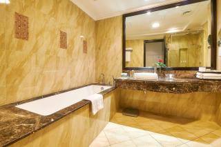 Bahi Ajman Palace Hotel - Ajman - 5