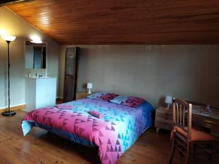 CHARDON BLEU Appartement chambre cuisine coin à manger sanitaires salle d'eau - Barcelonnette - 1