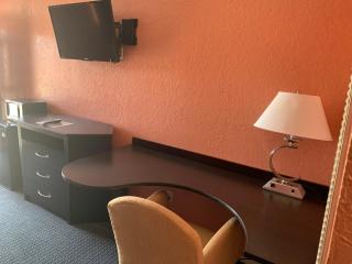 Royal Inn Borger - Borger - 9