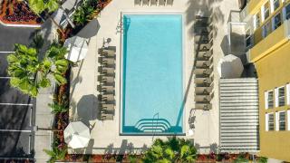 Galleria Palms Orlando - Free Theme Park Shuttles - Orlando - 7