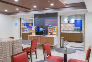 Holiday Inn Express Southington by IHG - 4