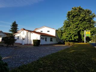 Landhotel Pathes Hof - Bentwisch - 3