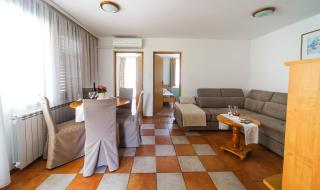 Apartments and Rooms Degra - 8