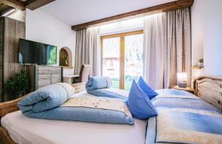 Haus Wulfenia - Neustift im Stubaital - 3