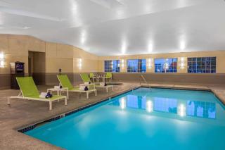 La Quinta Inn & Suites by Wyndham Las Vegas Nellis - Las Vegas - 5