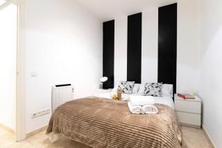 The Camp Nou FCB Apartment - Barcelona - 8