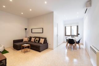 The Camp Nou FCB Apartment - Barcelona - 1