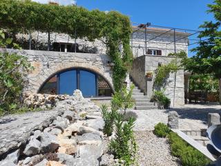 Villa Diny with Pool - Pinezici - 0